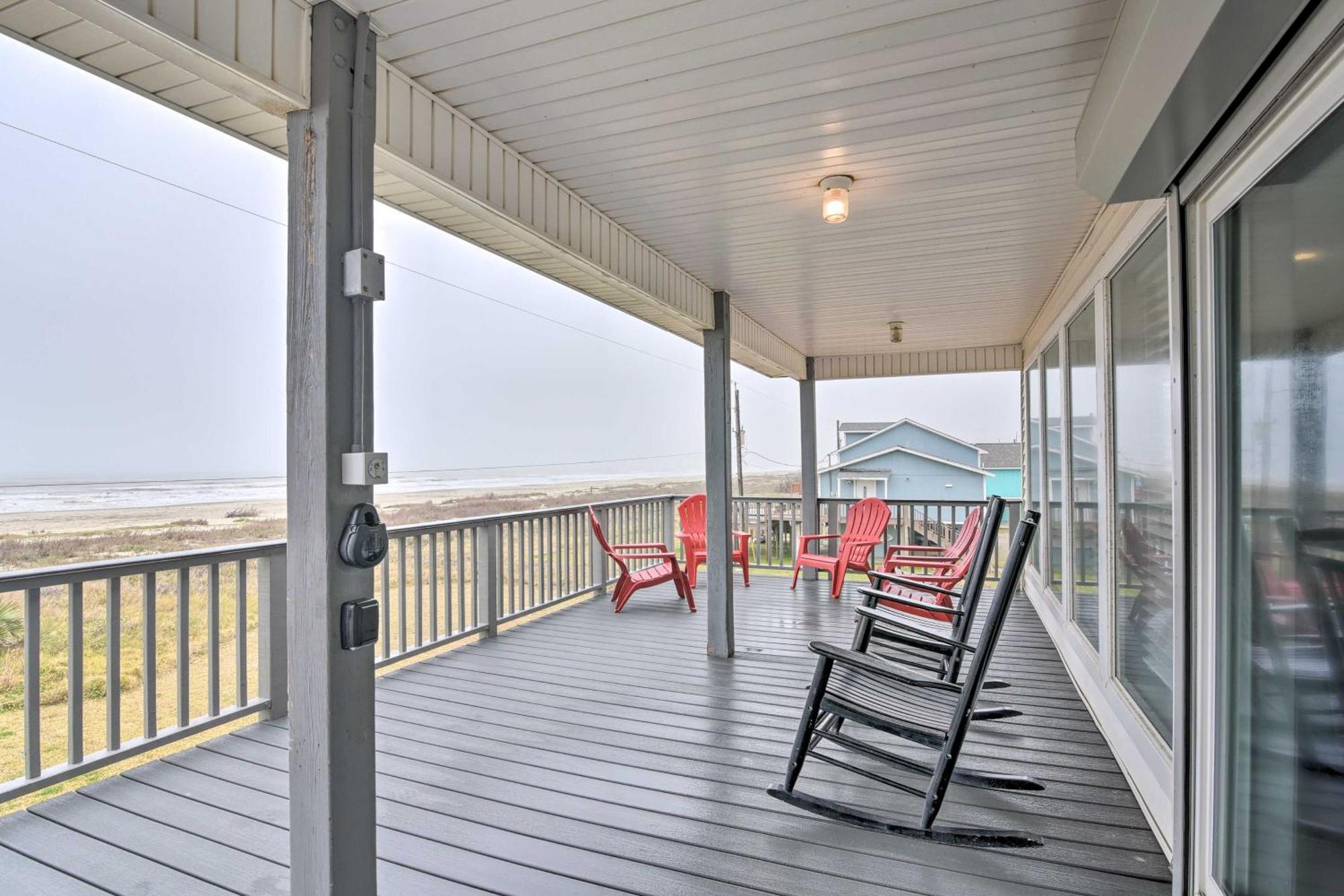 Oceanfront Galveston Home - Walk To Beach! Bagian luar foto
